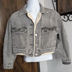 Kensie Washed Gray Cropped Sherpa-Trim Denim Jacket